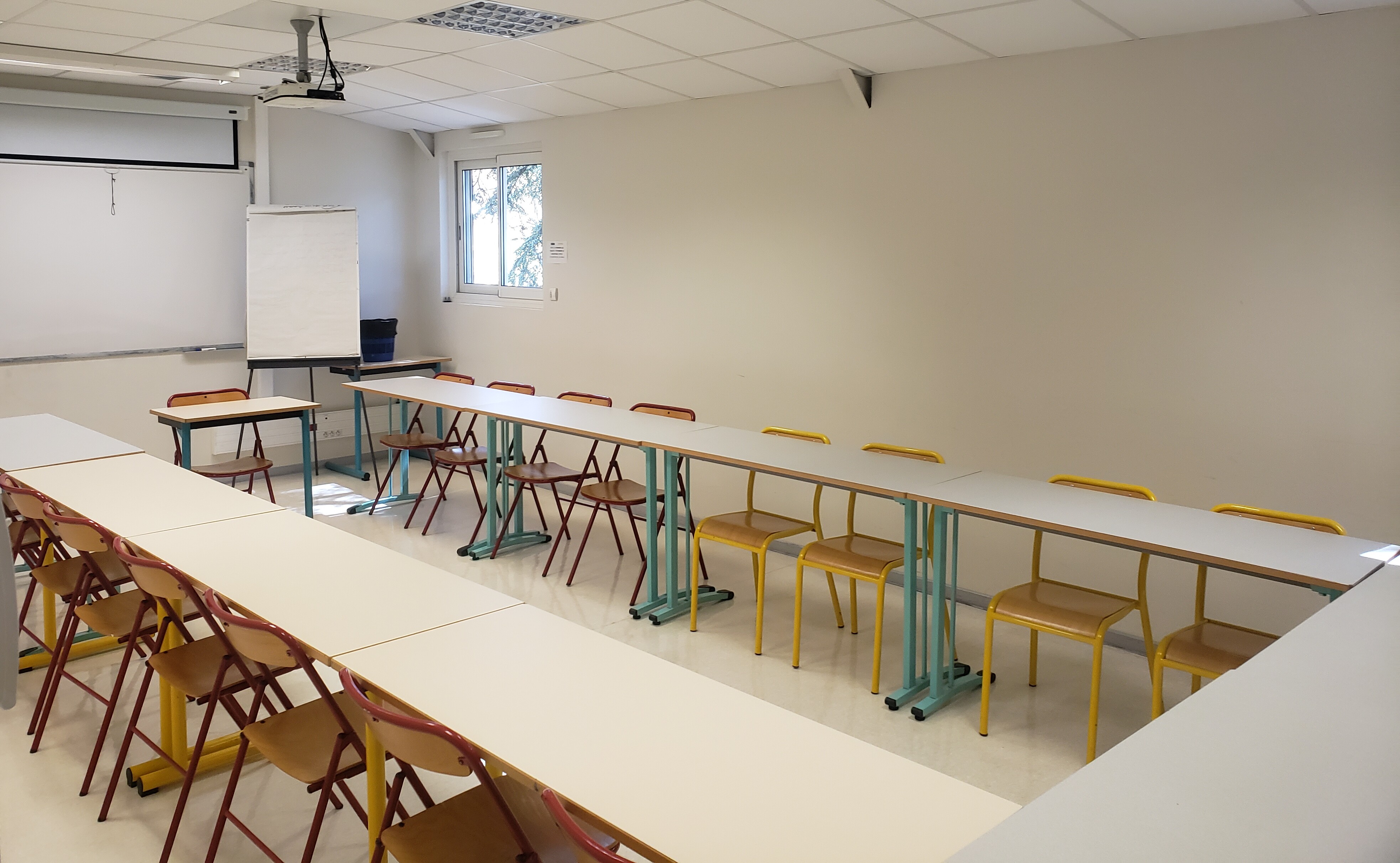 Salles location Millau